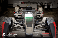 Dragon Racing Và InstaForex-Tương Lai đang Đến